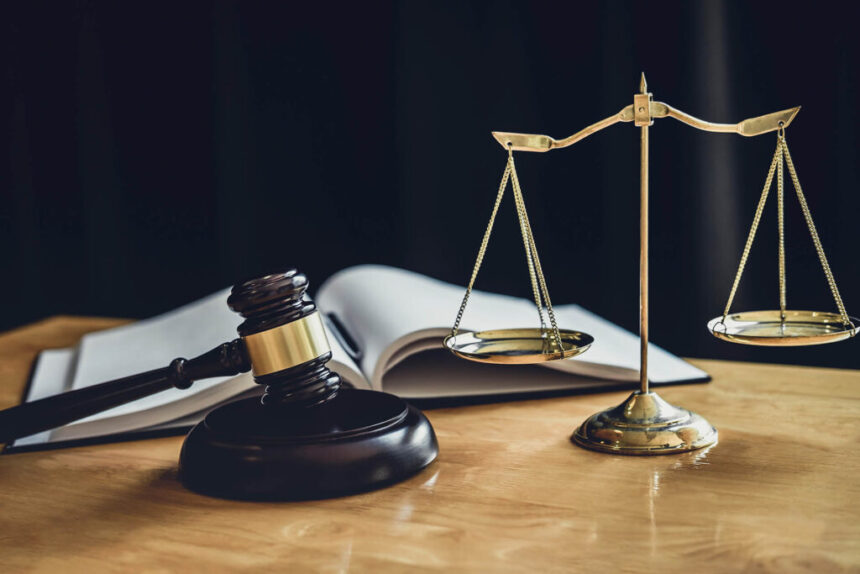 Litigation-vs.-Arbitration-For-Commercial-Disputes-in-Miami-1024x683 Alternative Solutions to Commercial Disputes: Navigating 2025 with Strategy